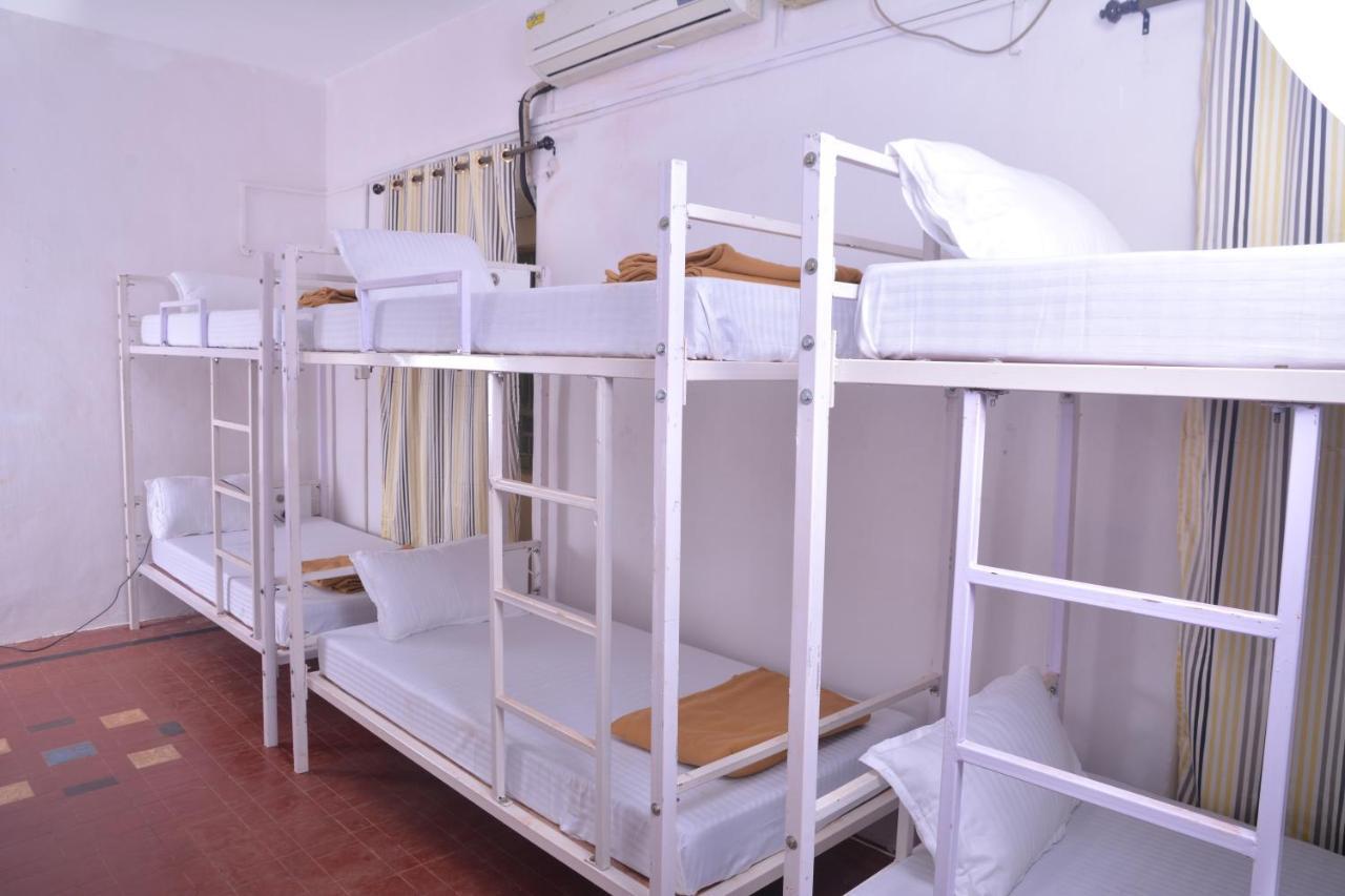 Folklore Hostel Goa Вагатор Екстериор снимка
