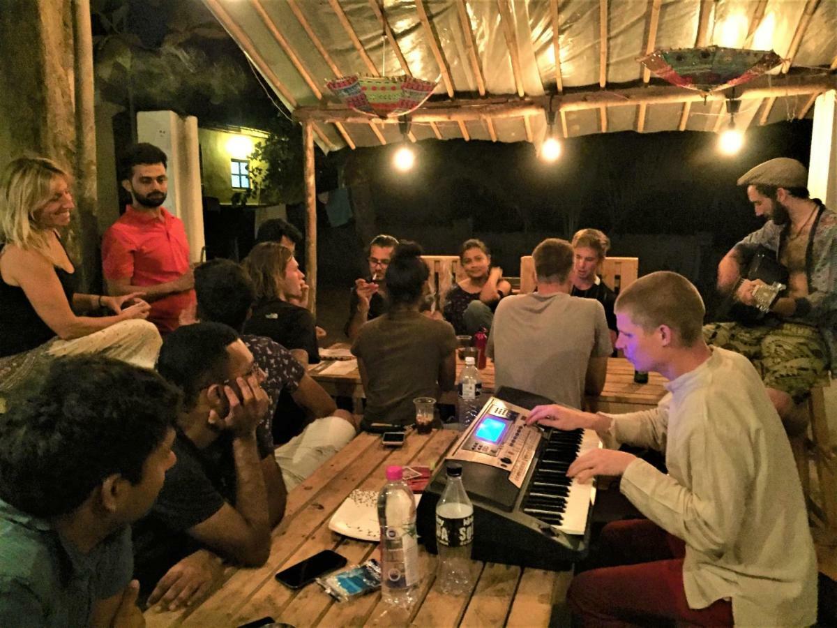 Folklore Hostel Goa Вагатор Екстериор снимка